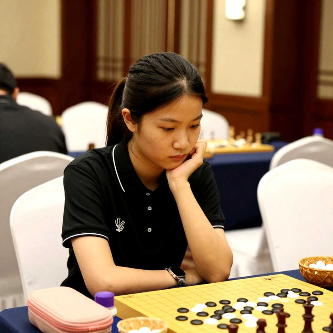 Mạnh hơn cả thời vô địch Olympiad: lời khen đẹp và khoảng trống chưa ai lấp Mạnh hơn cả thời vô địch Olympiad: lời khen đẹp và khoảng trống chưa ai lấp