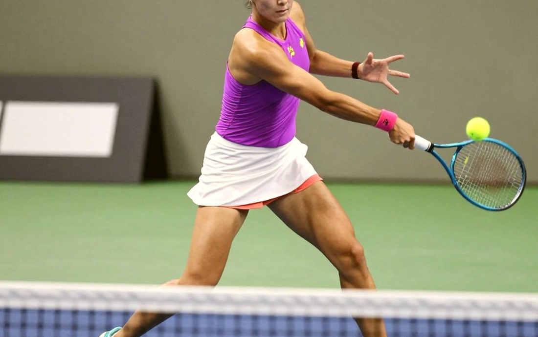Swiatek giành chiến thắng thứ 40 trong mùa giải, Svitolina sống sót sau thử thách Samsonova tại Wuhan Open