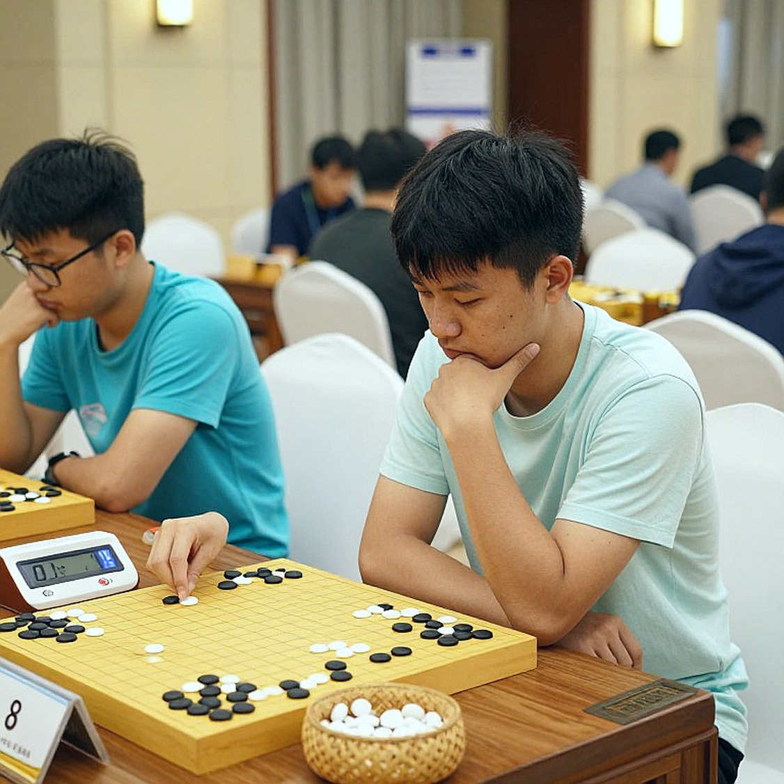 9...a5: Nước cờ con người giữa thời đại của cỗ máy