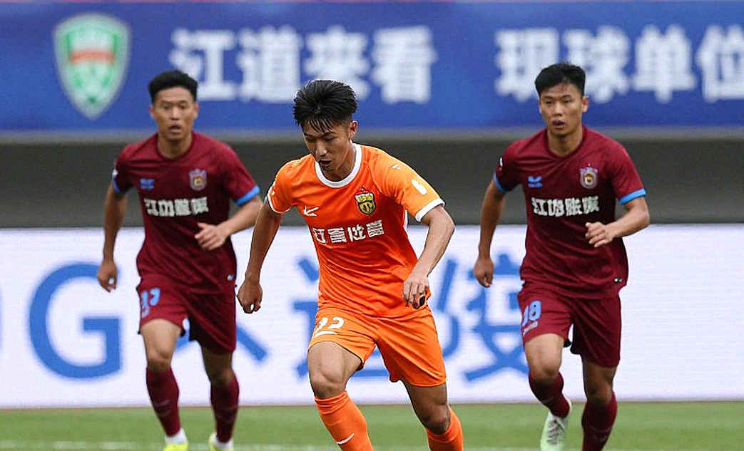 V-League 2026: Bốn sự việc trong bảy ngày và giới hạn của VAR V-League 2026: Bốn sự việc trong bảy ngày và giới hạn của VAR