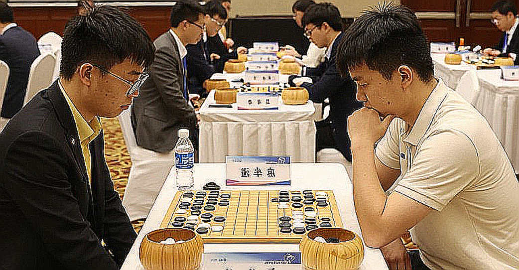 GCL 2026: Nepomniachtchi khiến Carlsen toát mồ hôi, rồi thắng Sindarov trên đồng hồ