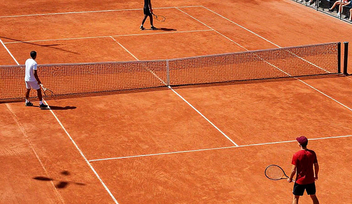 Zverev giữa hai thế giới: Bài học từ đường đua đến trận chung kết US Open 2026