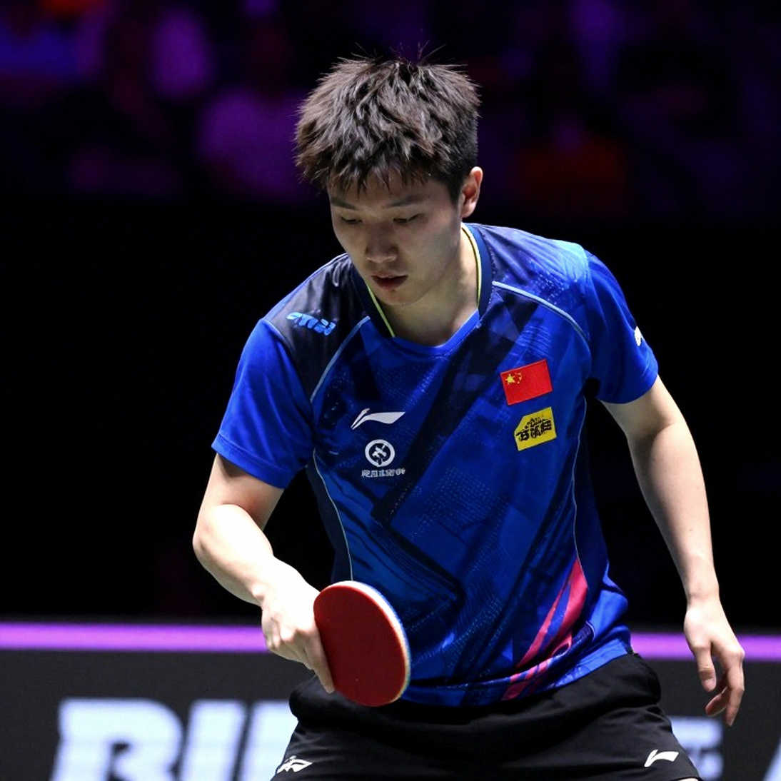 Cánh truyền thống bị định giá sai giữa cơn sốt chuyển nhượng V-League