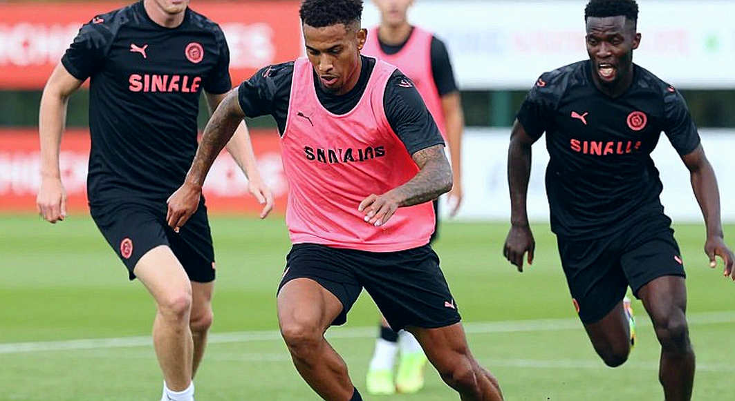Persija Jakarta kháng án 180 triệu rupiah và hai trận sân nhà: Tiền phạt chỉ là phần nổi Persija Jakarta kháng án 180 triệu rupiah và hai trận sân nhà: Tiền phạt chỉ là phần nổi