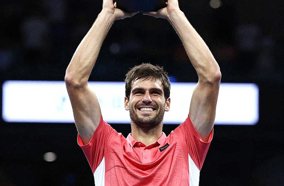 Alcaraz vô địch Japan Open sau bốn tháng nghỉ: cú drop shot cứu một buổi chiều, và lịch thi đấu mới là bài kiểm tra thật