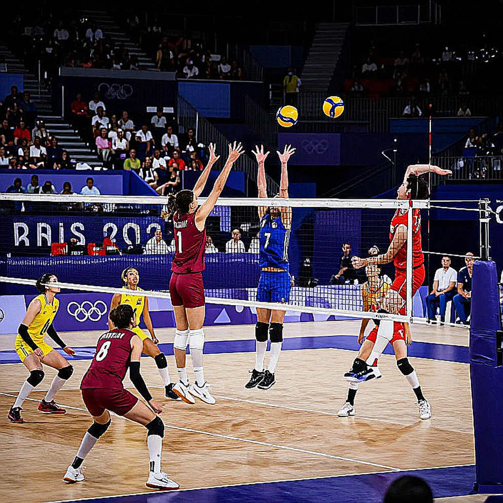 Thổ Nhĩ Kỳ đặt vé Olympic Los Angeles 2028 sau chiến thắng trước Serbia ở bán kết EuroVolley 2026