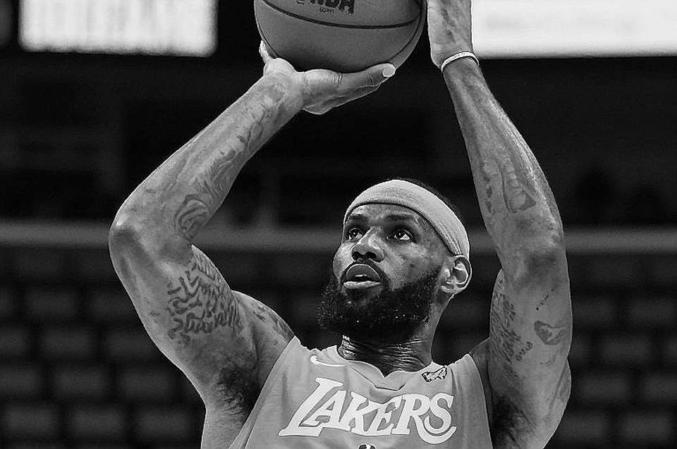 Barcelona 89-82 Efes: Bốn cái tên và một possession cuối cùng